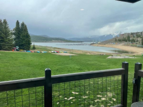 Lakefront Luxury Condo with Stunning Views!!